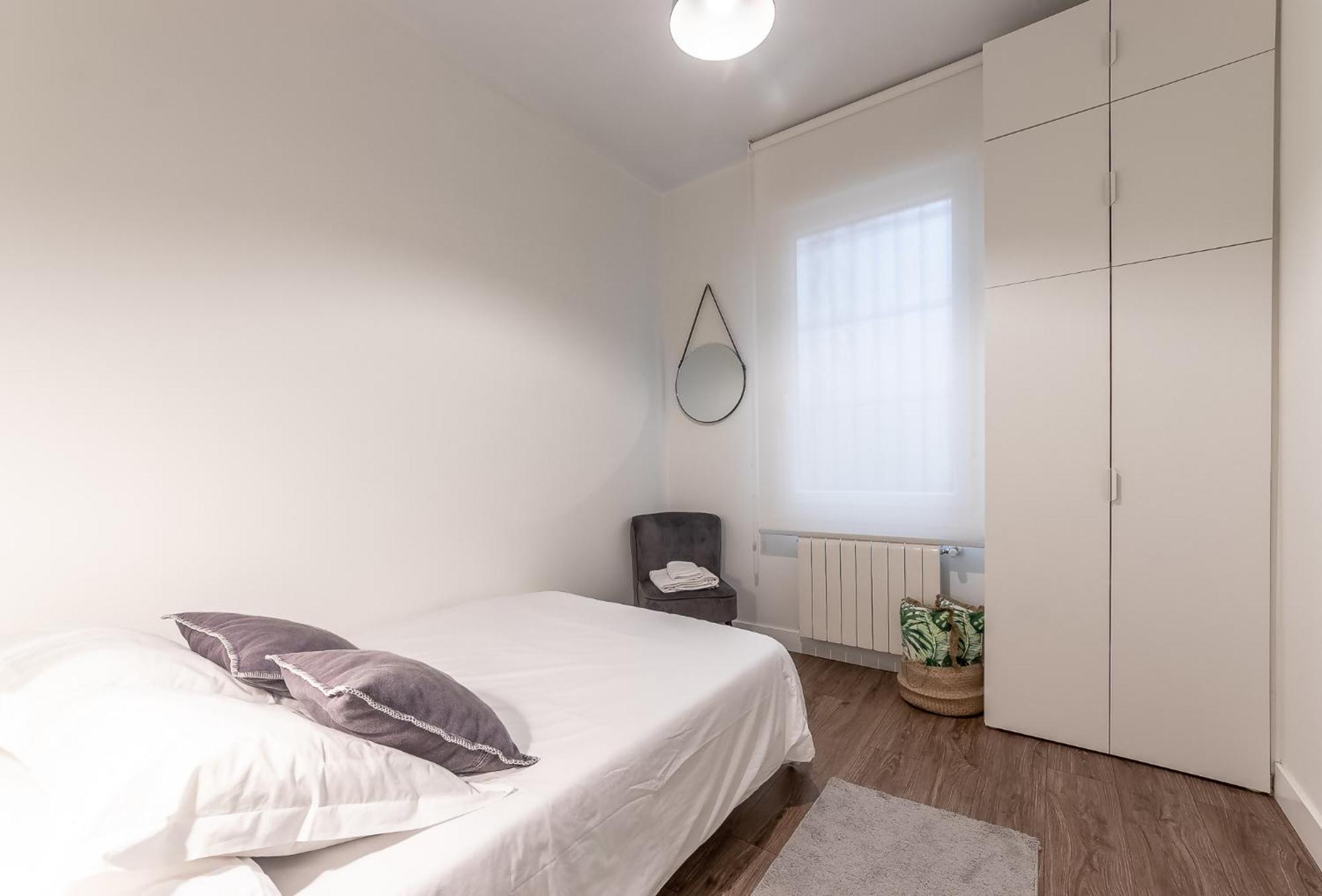 Homeloving Apartment Bilbao Centre With Parking Exterior photo